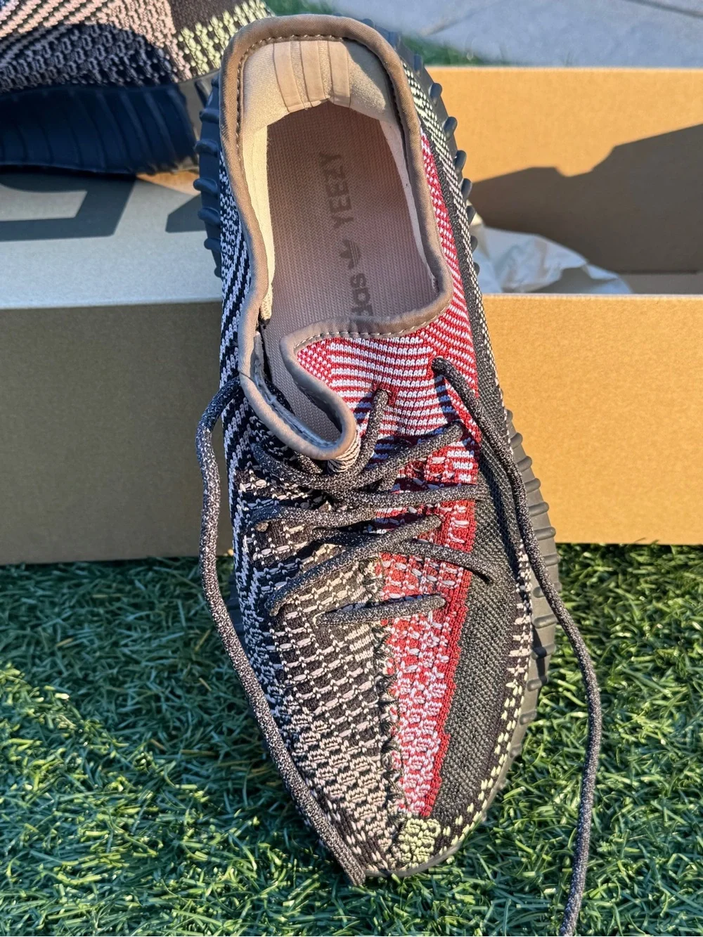 Yeezy distinctive knit